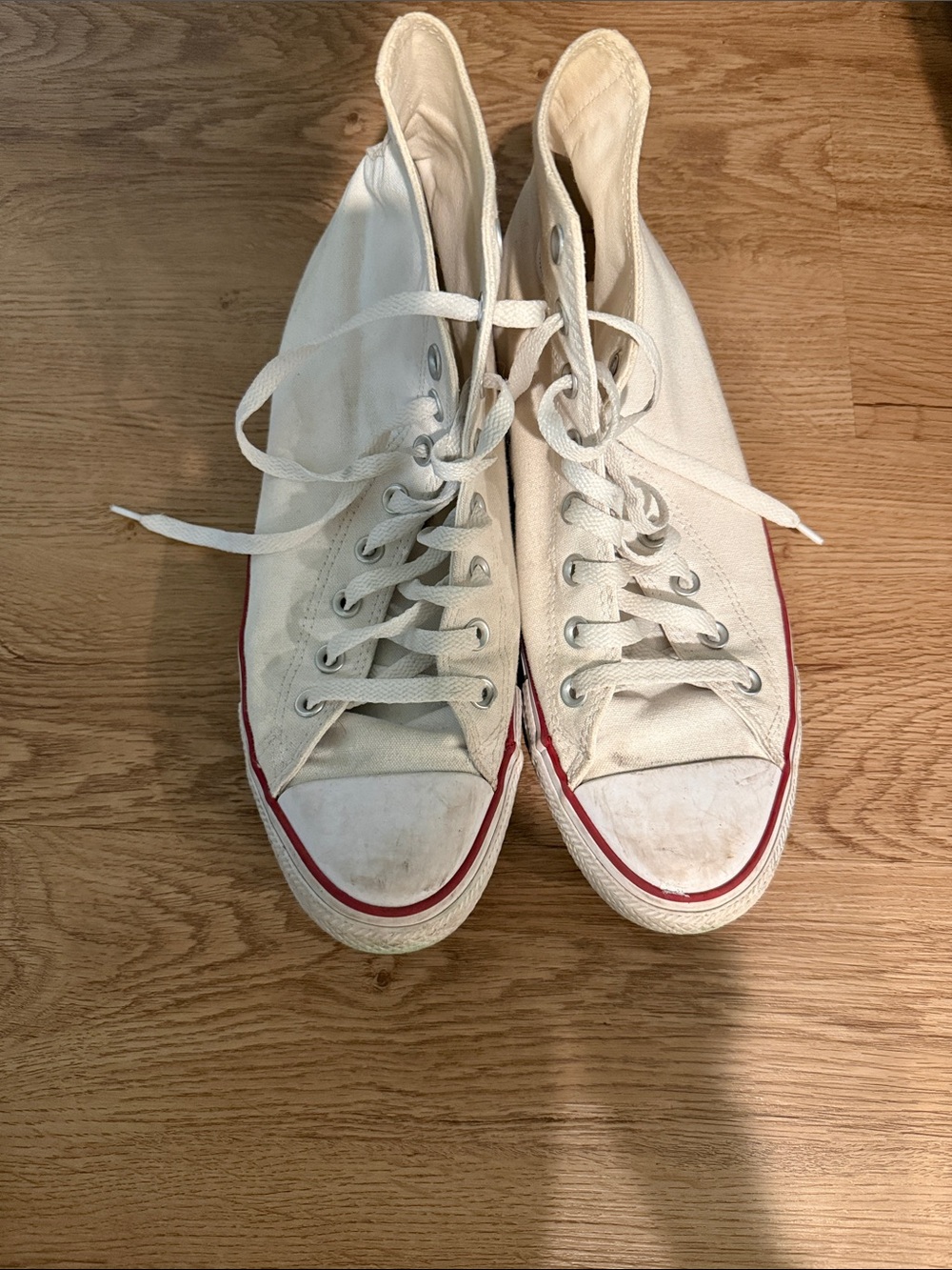 Men's Size 10 White Converse All Star High-Top Sneakers